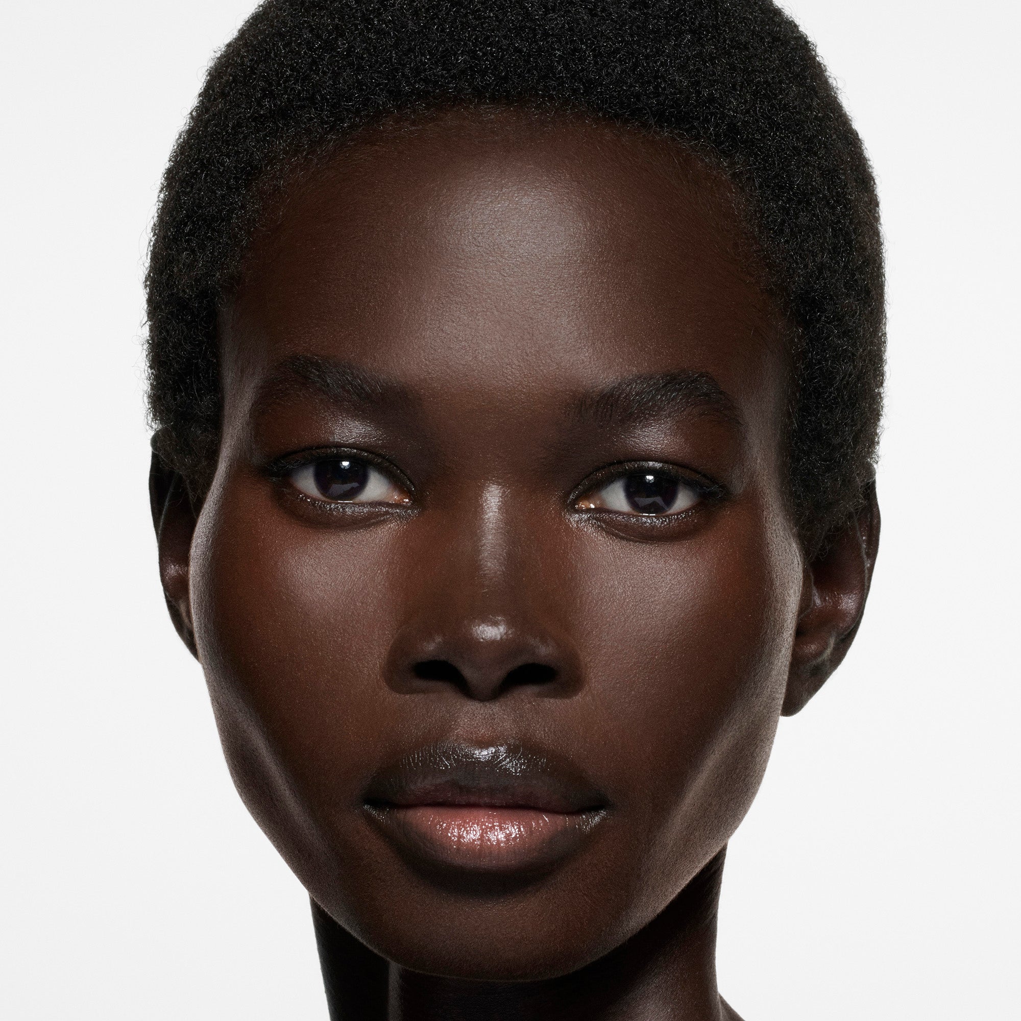 The Foundation Drops with TFC8® – Victoria Beckham Beauty