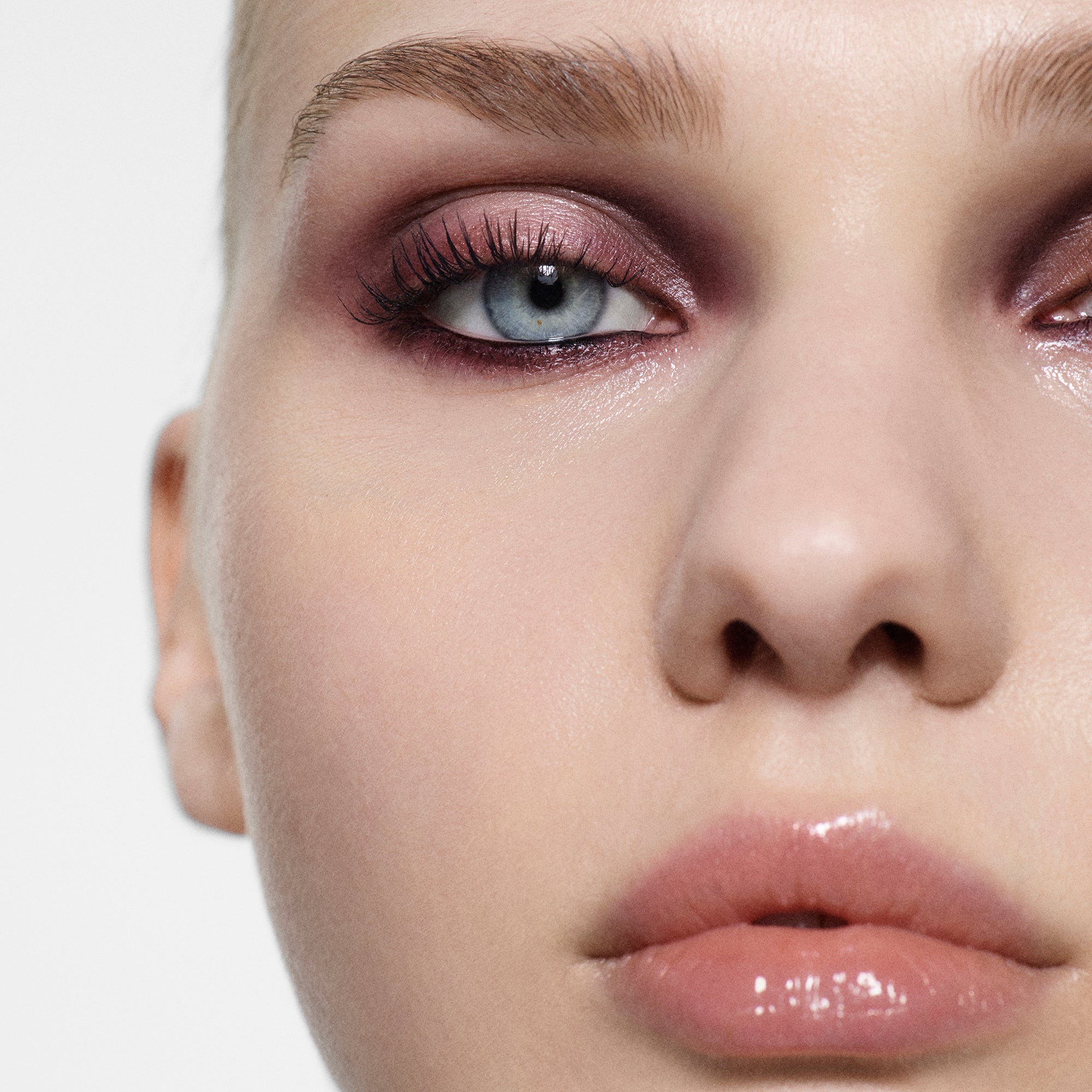 Eye Wardrobe | Eyeshadow Palette | Victoria Beckham Beauty