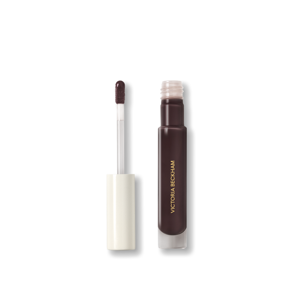 Open Victoria Beckham Beauty Posh Gloss in TopDown — cream cap and doe-foot wand reveal the deep mahogany gloss.